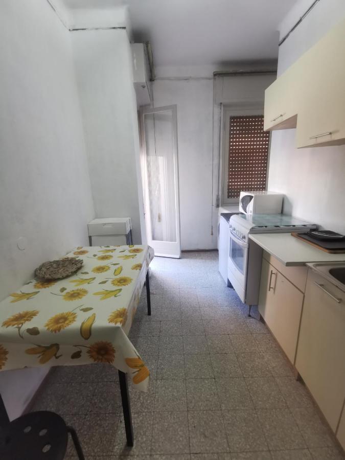 Via Zeffiro Apartment Sanremo Esterno foto